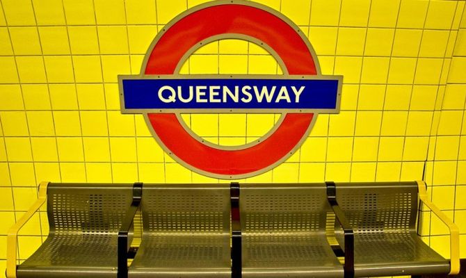 Londra stazione metropolitana Queensway