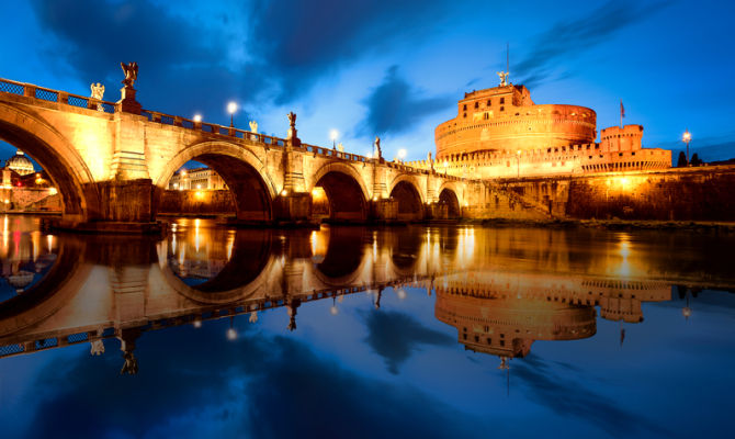 Roma di notte con Castel Sant'Angelo